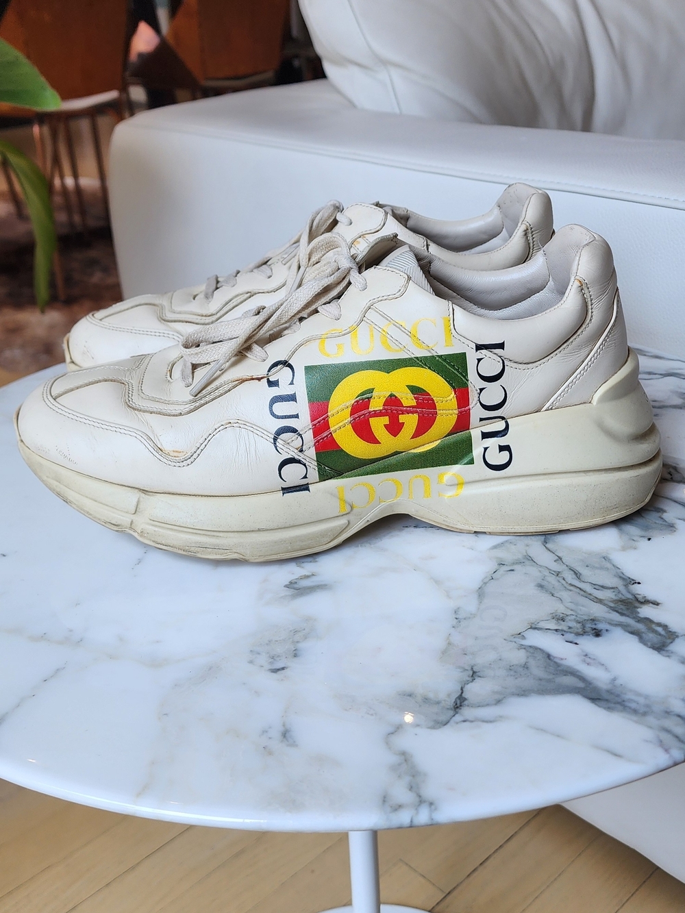 Gucci Cream Color Men's Rhyton Logo Leather Sneakers Size 8 - Picture 2 of 9